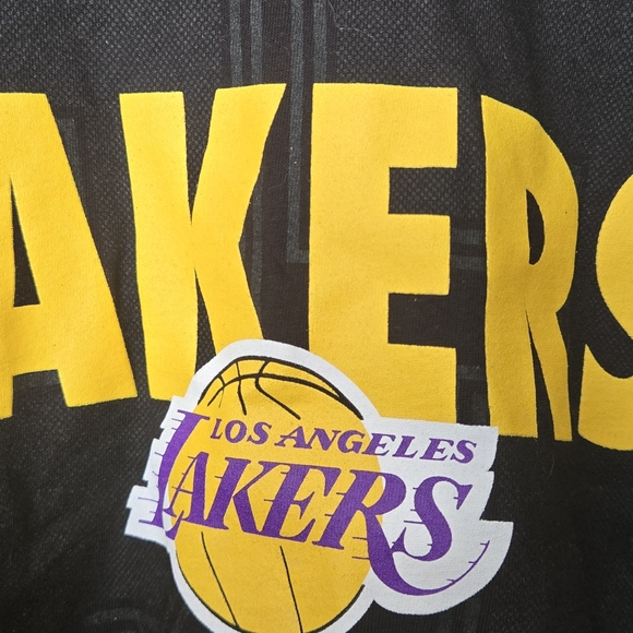 Black Lakers Graphic T-Shirt - Picture 2 of 5